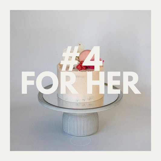 [#4 FOR HER] VANILLA & STRAWBERRY CAKE