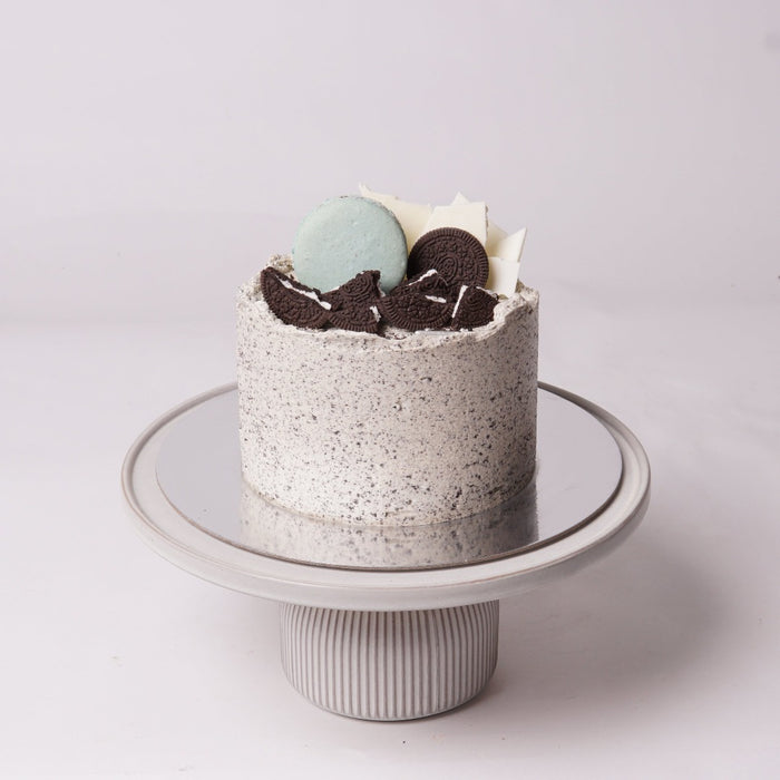 COOKIES & CREAM CAKE FRONT 